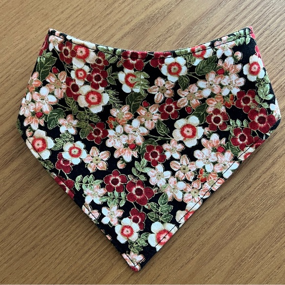Reversible dog pet bandana floral plaid fall holiday Christmas adjustable snaps - Picture 1 of 6